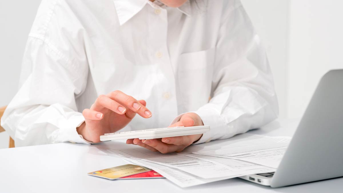 支払いする様子